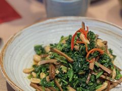 青年拌菜-青年公社烤鸭(宝杨宝龙广场店)