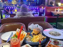 -Famous肥猫墨西哥音乐餐吧(五棵松华熙LIVE店)