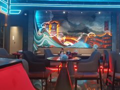 -屋有岛沉浸游戏旗舰店(中山公园店)
