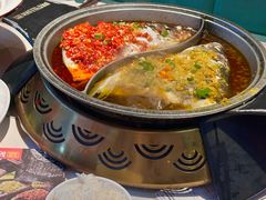 -阿瓦山寨·湘菜现炒·剁椒鱼头王(咸阳总店)