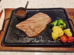 -必胜客(WOW中心城店)