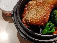 芝麻满满脆皮大鸡腿饭-肯德基(尖岭万达店)