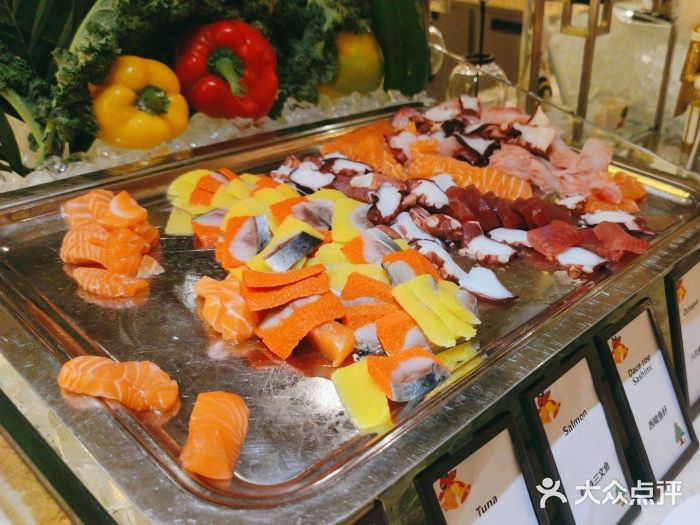 东西风牛排馆周末烧烤自助(首都机场希尔顿店)图片