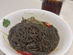 酸辣鸡丝蕨根粉-黔香阁·味(花木店)