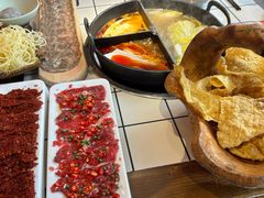 -热火朝天鲜切牛肉火锅(南强街巷店)