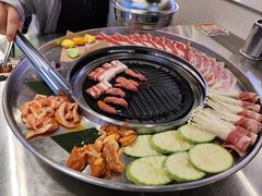 -哈哈碳都·牛肋条无限自助烤肉(宝龙店)