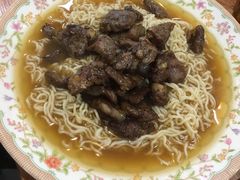 黑椒牛柳粒出前一丁-永安咖啡室