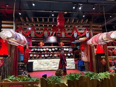 -老滇山寨•云南特色菜•地方菜•民族风情歌舞表演(金碧店)