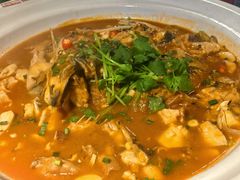 -魏铭鱼头捞饭(晋阳路店)