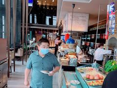 -唐拉雅秀酒店-西锦汇空中BBQ·思创餐厅