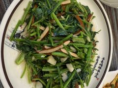 -自游人·美食一楼