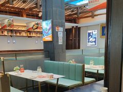 -阿瓦山寨·湘菜现炒·剁椒鱼头王(咸阳总店)