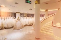 点击看大图 -GRACE KELLY婚纱与礼服(北京店)