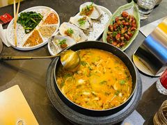 -河坝烧烤串城(金达莱店)