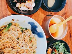 -兵哥豌豆面(雅颂居店)