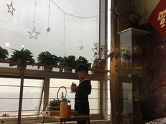 -臻鲜燕海鲜融合餐厅(金陵style店)