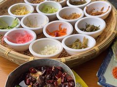 -包整·丝娃娃(一览甲秀楼风景店)