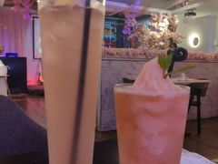 -樱花里音乐餐吧·牛扒椰子鸡(东圃店)
