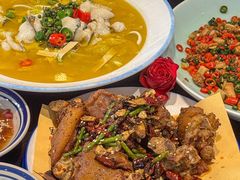 -川流不息·地道川菜·小龙虾(松东路店)