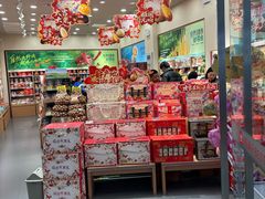 -良品铺子(万达广场店)