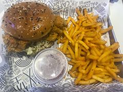 -TRIPS BURGER(大钟寺店)