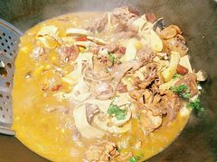 -袁小二大东北铁锅炖(吉祥村总部)