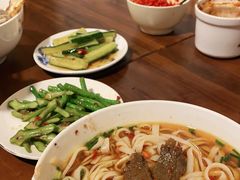 -矮子粉店1985·长沙米粉(湘春路店)