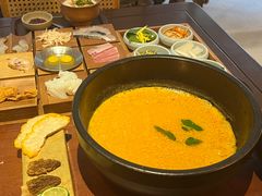 -银米·云南传统过桥米线(双廊黑金冠店)