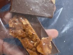 牛奶扁桃仁-Laderach 莱德拉(上海环贸iapm店)