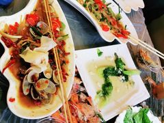 -覃记海鲜美食餐厅