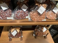 -Laderach 莱德拉(上海环贸iapm店)