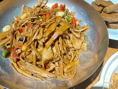 -金枝玉叶上海人家食府(三里河店)