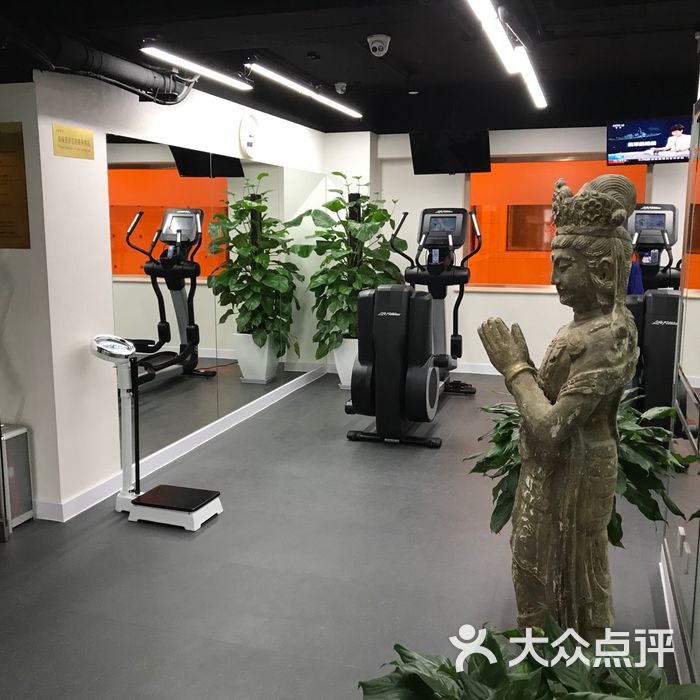 国宾酒店健身康乐中心