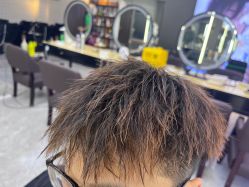 -藤野造型烫发染发