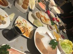-海底捞火锅鲜切牛肉主题店(长寿路店)