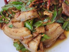 小炒肉-湖边饭店