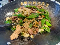 -费大厨辣椒炒肉(黄兴中心广场店)