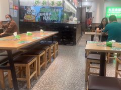 -蒙自源米线大王(东站店)