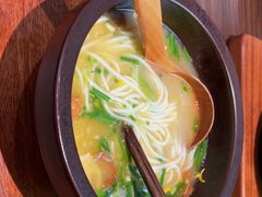-良米山·云南野生菌过桥米线(上海首店)