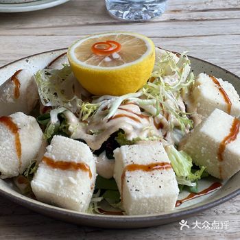 夏天真是一个让人不想动弹的季节️ 不想动弹到连倍乐都