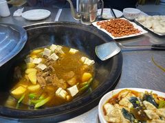 -屯老二农家铁锅炖·行业领军者(梅江店)