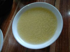 小米粥-宝瑞门钉肉饼店