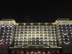 外观夜景-西安永宁门大景城堡酒店