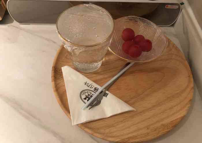 玛丽莎国际美容spa会所(紫荆店)-"我是在这边读书的学生,收到大众点评