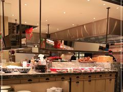 自助取餐区-金海湾自助餐厅(金陵饭店)