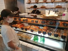面包甜点陈列柜-81BAKERY(大学路店)