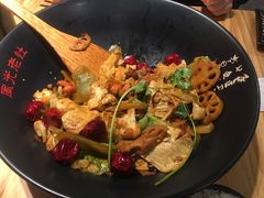-风光老灶麻辣香锅(大成路翠微百货店)