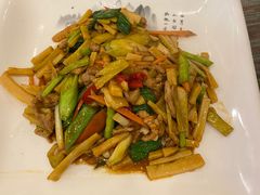 鲜笋炒肉片-自游人·美食一楼·地道徽菜(三十年名店)
