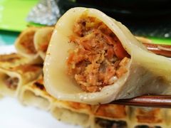 胡萝卜牛肉锅贴-众口斋锅贴(银泰城店)