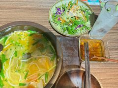 -良米山·云南野生菌过桥米线(上海首店)